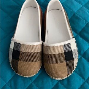 Burberry espadrilles kids size 23